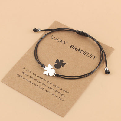 Lyckoängel – betonar både skyddsängeln och den lyckobringande kraften.